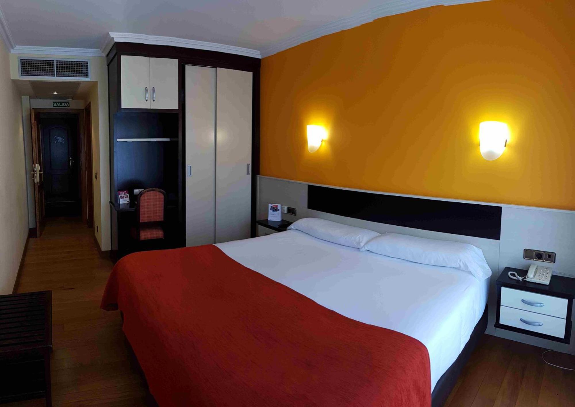 Hotel Venta De Etxalar Eksteriør bilde